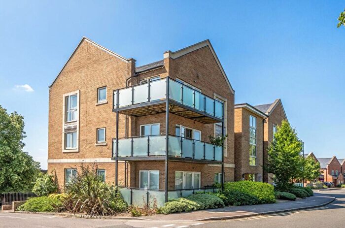 2 Bedroom Flat For Sale In Charles Sevright Way, Mill Hill, NW7