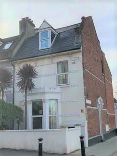 2 Bedroom Apartment To Rent In Adys Road, Peckham, London, SE15