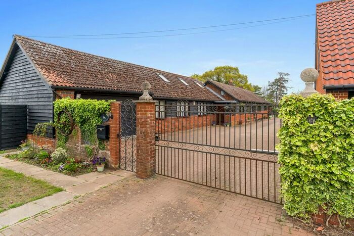 2 Bedroom Barn Conversion For Sale In Morrice Green, Nuthampstead, SG8