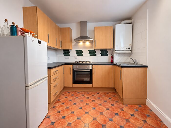 1 Bedroom Flat To Rent In Leytonstone Road, London, E15