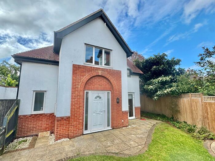 3 Bedroom Detached House For Sale In Limes Road, Folkestone, Kent, CT19