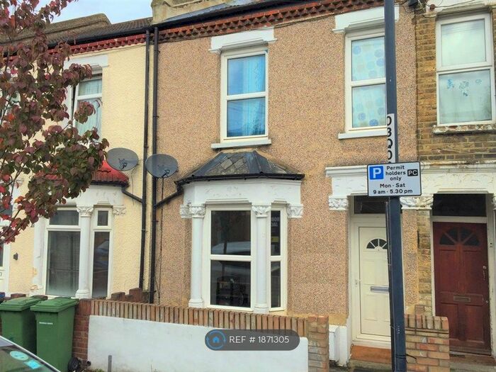 2 Bedroom Terraced House To Rent In Gunning Street, London, SE18