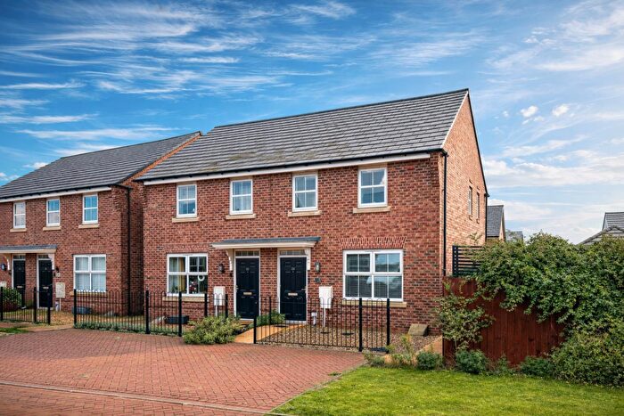 3 Bedroom Semi Detached House For Sale In Wexford Way, Bury St. Edmunds, IP32