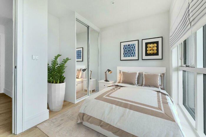 3 Bedroom Flat To Rent In North End Road, Wembley, Middlesex, HA9