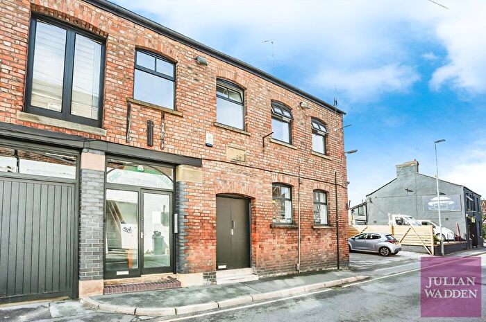 2 Bedroom Flat To Rent In Little Street Mill, King Edward Street, Macclesfield, Cheshire, SK10