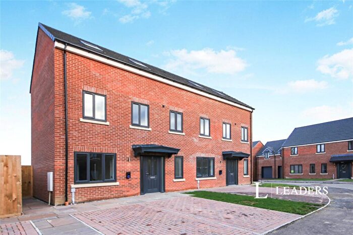 3 Bedroom Semi Detached House To Rent In Bluebell Road, Quadring, Spalding, PE11