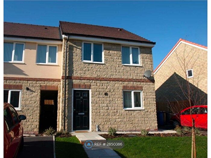 3 Bedroom Semi Detached House To Rent In Leslie Road, Barnsley, S70