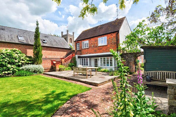4 Bedroom Link Detached House To Rent In Hart Street, Henley On Thames, RG9