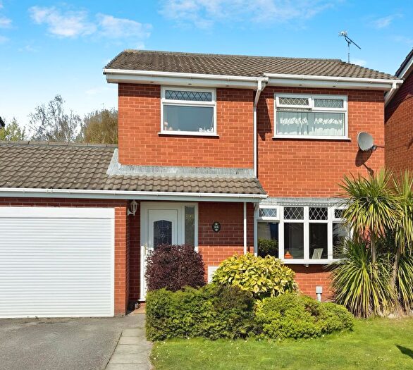 3 Bedroom Link Detached House For Sale In Field Park, Connahs Quay, CH5