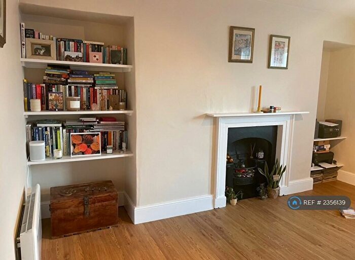 1 Bedroom Flat To Rent In Lambridge Place, Bath, BA1