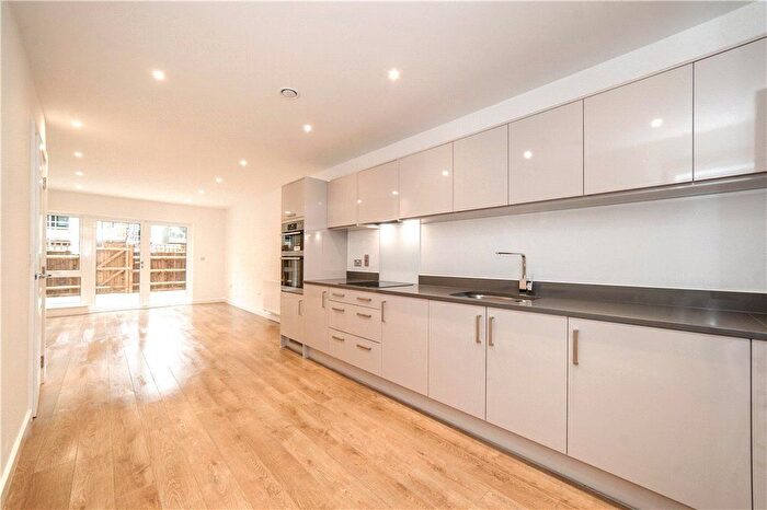 4 Bedroom Terraced House To Rent In Horsnell Close, London, SE5