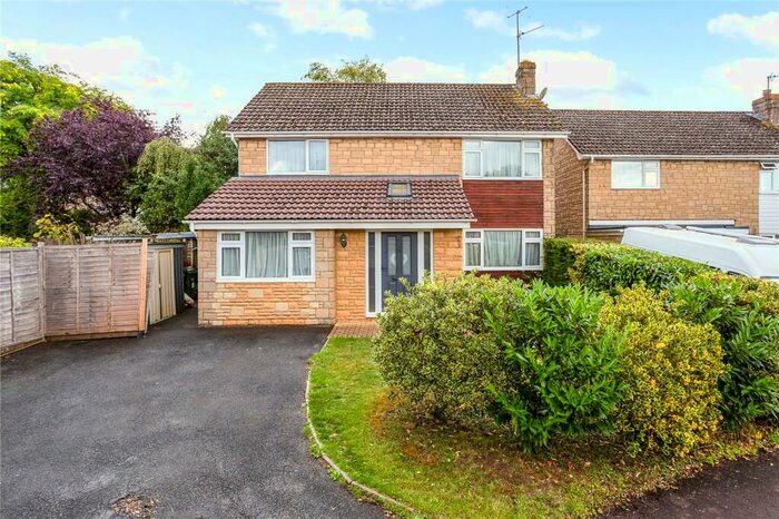 4 Bedroom Detached House For Sale In The Croft, Stroud, GL6