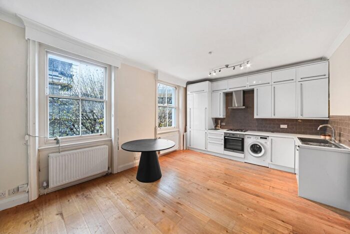 2 Bedroom Flat To Rent In Gloucester Street, London, SW1V