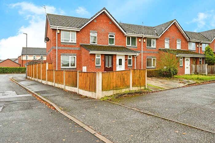 2 Bedroom End Of Terrace House For Sale In The Warren, Newton-Le-Willows, Merseyside, WA12