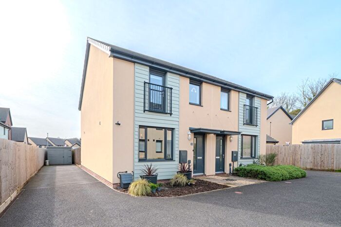 3 Bedroom Semi Detached House For Sale In Shipyard Close, Chepstow, NP16