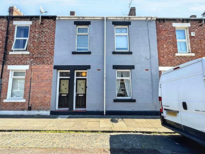 1 Bedroom Flat To Rent In Russell Street, Jarrow, NE32
