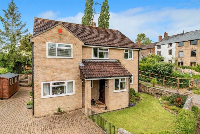 4 Bedroom Detached House For Sale In Lower Kingsbury, Milborne Port, Sherborne, DT9