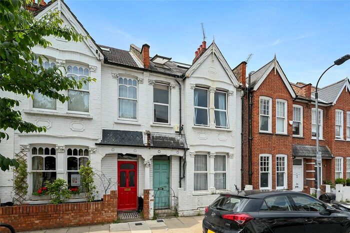 3 Bedroom Detached House To Rent In Galloway Road, Shepherds Bush, London, W12