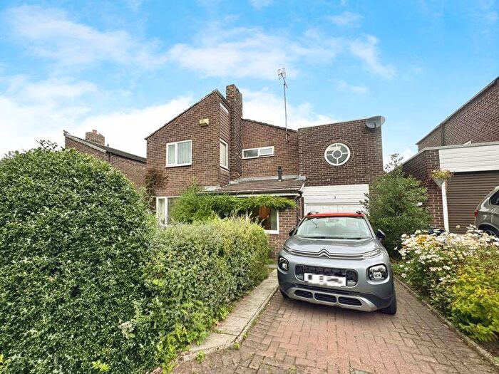 3 Bedroom Detached House For Sale In Hall Farm Close, Stocksfield, NE43
