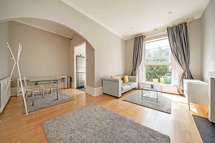 2 Bedroom Flat To Rent In Sutherland Avenue, London, W9