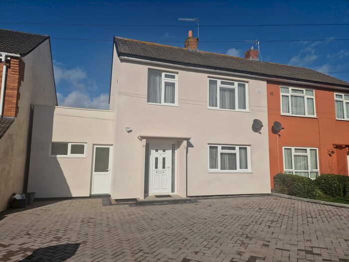 3 Bedroom Property To Rent In Richeson Walk, Henbury, Bristol, BS10
