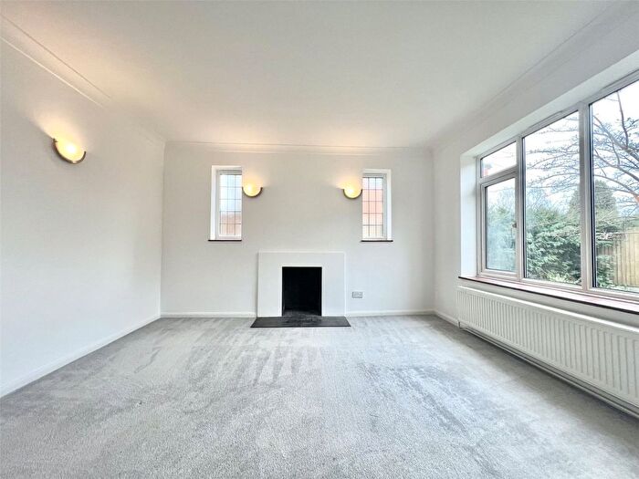 3 Bedroom Detached House To Rent In Coningesby Drive, Watford, Hertfordshire, WD17