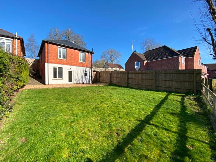 3 Bedroom Detached House For Sale In Anchor Road, Calne, SN11