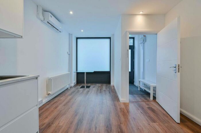 1 Bedroom Flat To Rent In Eversholt, Euston, London, NW1