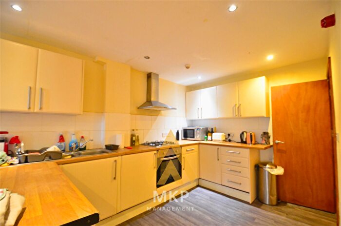 6 Bedroom Terraced House To Rent In Rose Cottages, Selly Oak, B29