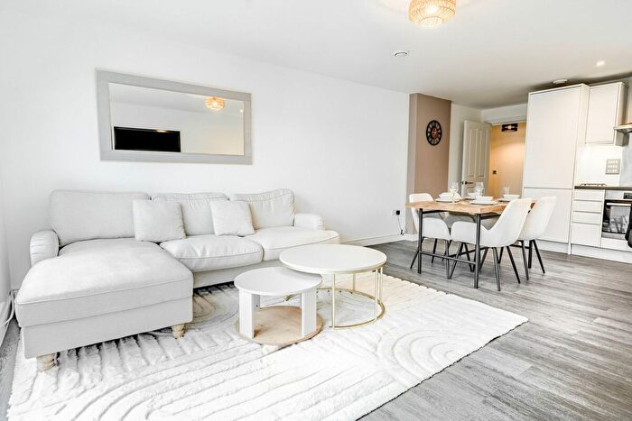 2 Bedroom Flat To Rent In Greenwich Peninsula, SE10