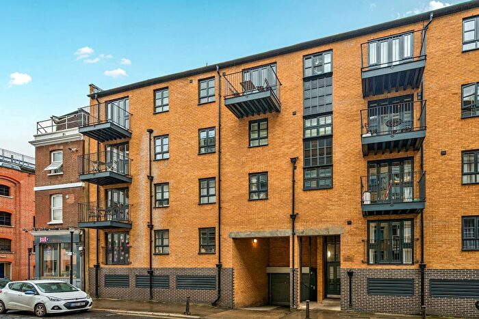 2 Bedroom Flat For Sale In Gainsford Street, London, SE1