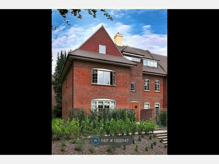 4 Bedroom Flat To Rent In Sarum Road, Winchester SO22