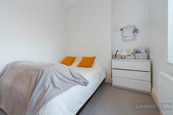 2 Bedroom Flat To Rent In B, Goldney Road, London, W9