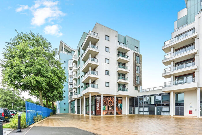2 Bedroom Apartment To Rent In Sapphire Court, Southampton, SO14