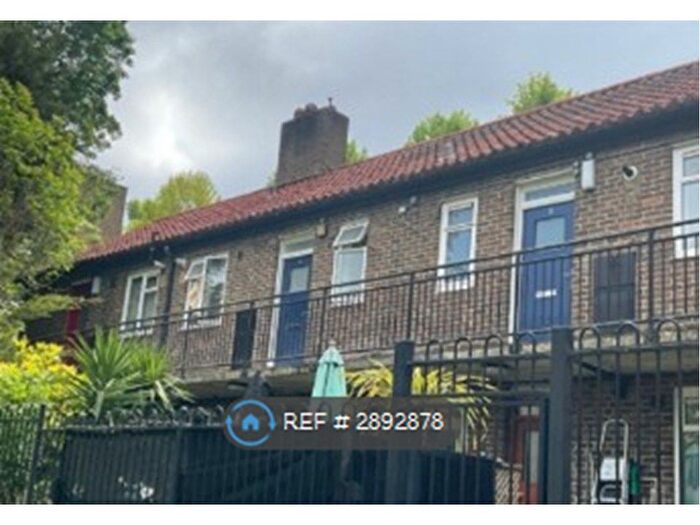 Studio To Rent In Hinchinbrook House, London, NW6