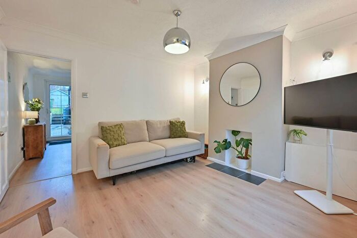 2 Bedroom Semi Detached House For Sale In Cotterells, Hemel Hempstead, HP1