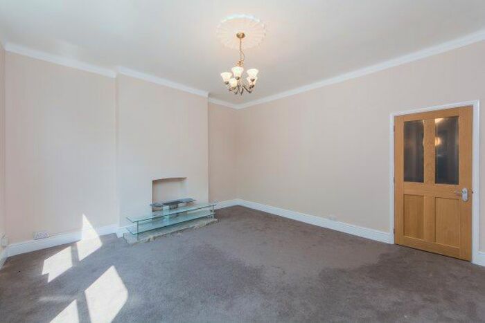 1 Bedroom Flat To Rent In Chiswick High Road, Chiswick, W4