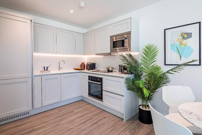 1 Bedroom Apartment For Sale In Forest Road, Walthamstow, E17
