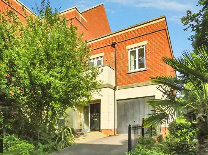 3 Bedroom End Of Terrace House To Rent In Providence Park, Southampton, Hampshire, SO16