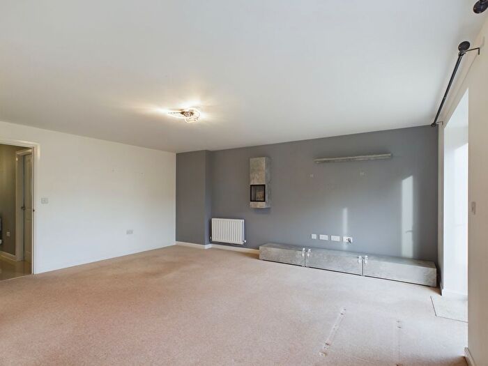 3 Bedroom Semi-Detached House To Rent In Bucklebury Way, Limes Park, Basingstoke, RG24