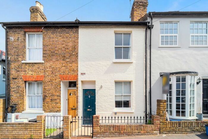 2 Bedroom Terraced House To Rent In Albert Road, Richmond, TW10