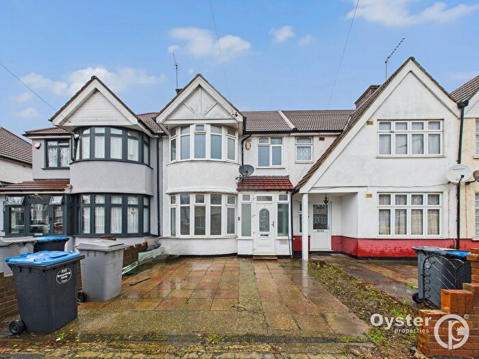 3 Bedroom Terraced House To Rent In Princes Avenue, London, NW9