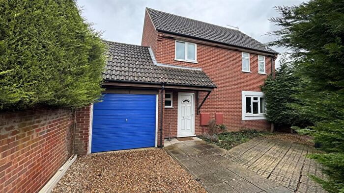 3 Bedroom Detached House For Sale In Tennyson Road, Diss, IP22