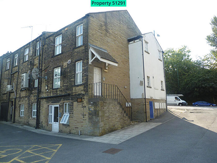 1 Bedroom Flat To Rent In Harrogate Road, Bradford, BD2
