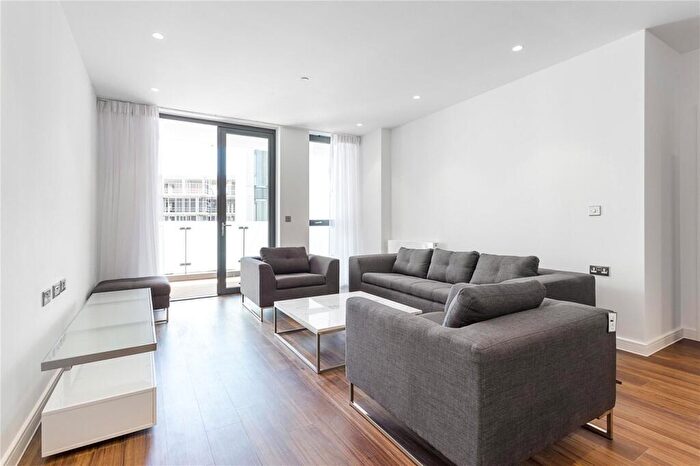 3 Bedroom Apartment For Sale In Hornbeam House, Quebec Way, London, SE16