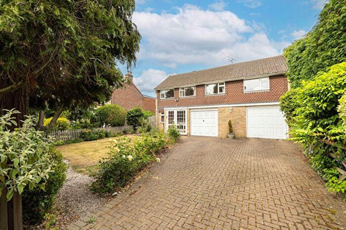 4 Bedroom Detached House For Sale In Green End Street, Aston Clinton, HP22