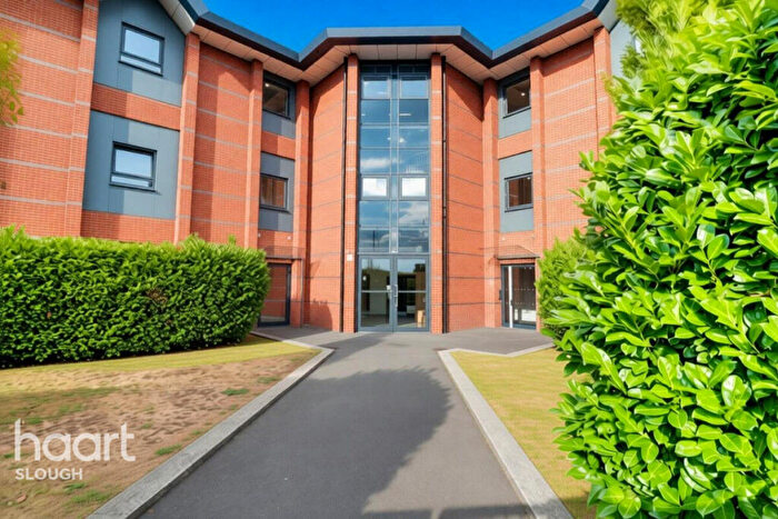 2 Bedroom Apartment To Rent In Farnham Road, Slough, SL1
