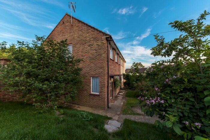 1 Bedroom House To Rent In Kent Avenue, Canterbury, CT1