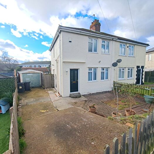 3 Bedroom Semi-Detached House To Rent In Beryton Road, Gosport, PO12