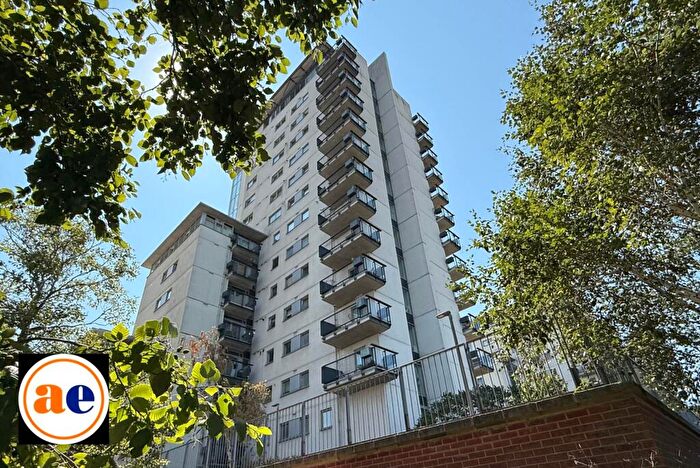 2 Bedroom Flat For Sale In Tideslea Tower, London ***D Floorplan & Video Available ***, SE28